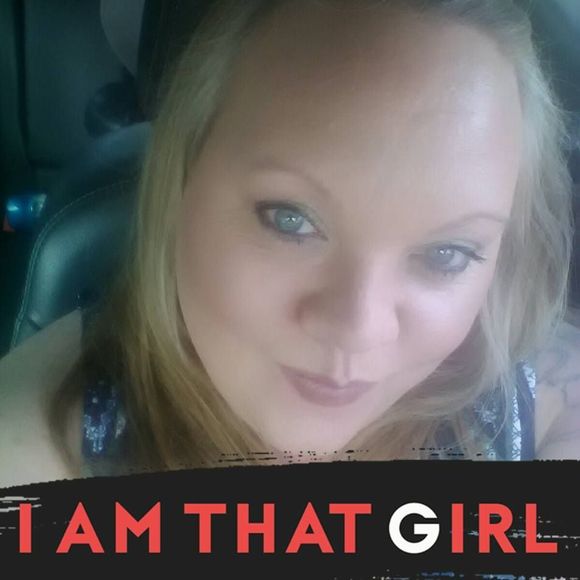 Meet your Posher, April - Picture 1 of 1